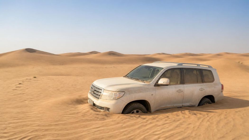 Car Stuck in Sand Dubai
